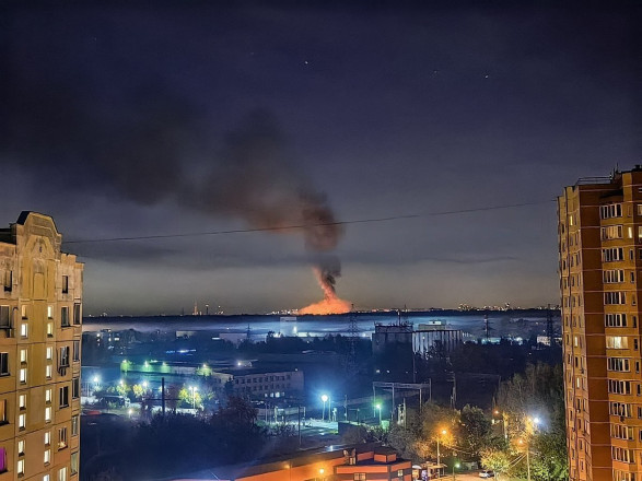 У московській області вночі пролунали вибухи та спалахнула пожежа