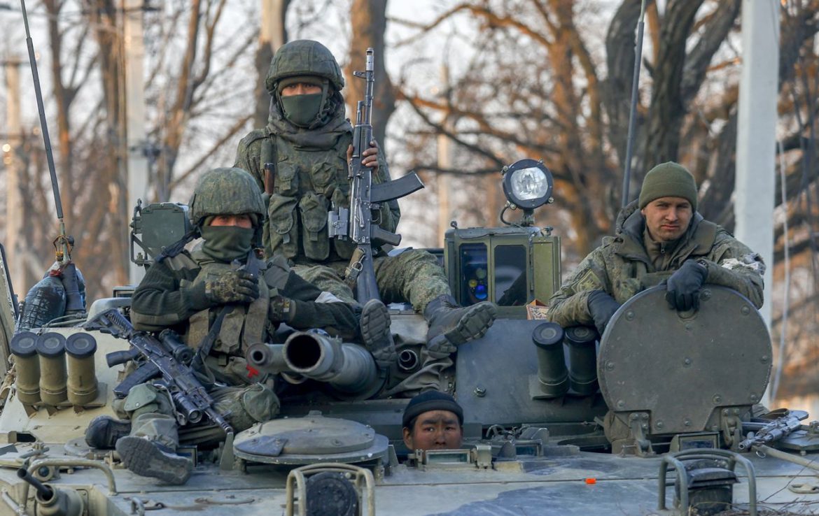 Окупантів за провини почали саджати у підземні тюрми