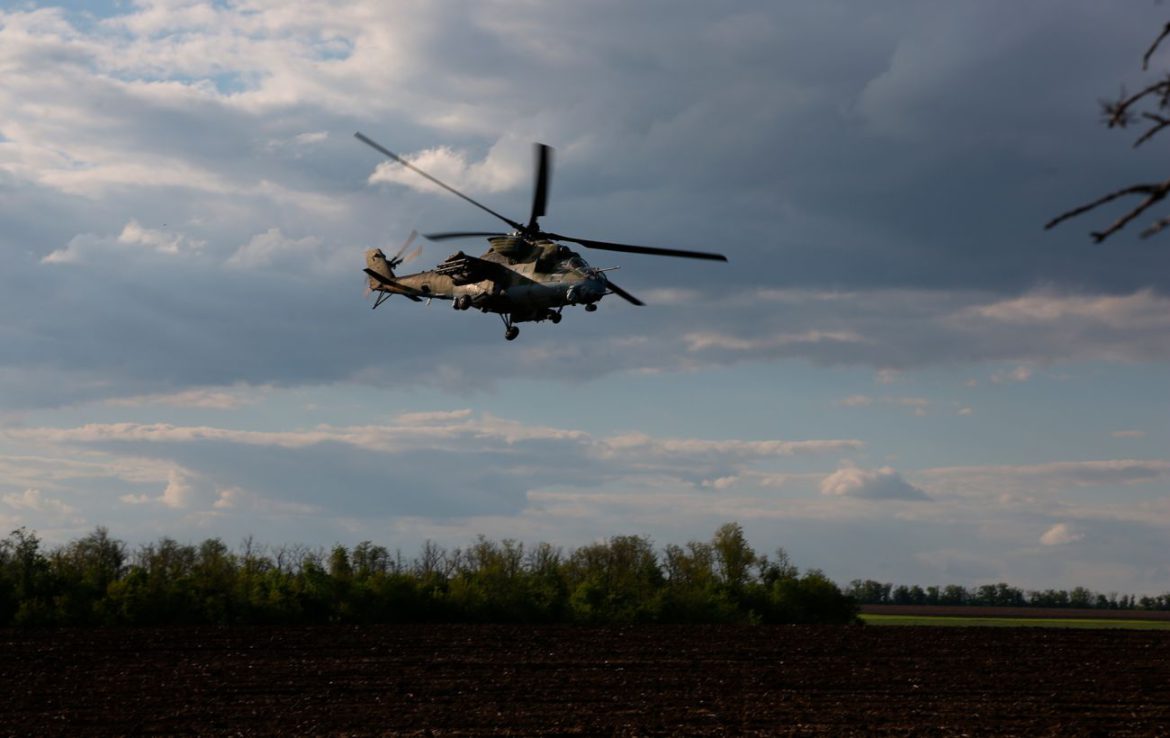 Польща передала Україні десяток гелікоптерів Мі-24