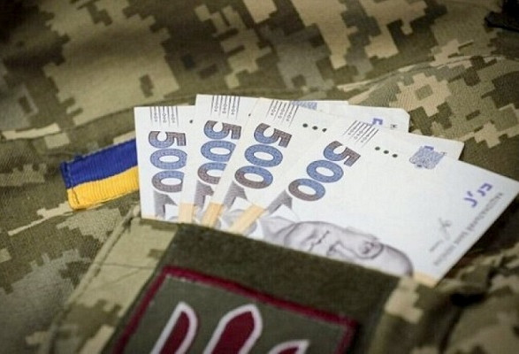 В Україні внормували питання щомісячних доплат для військових