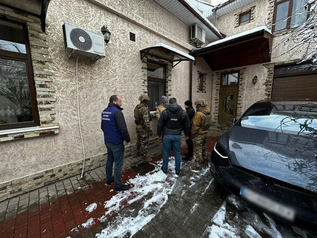 На Закарпатті за систематичне хабарництво судитимуть керівницю одного з центрів МСЕК