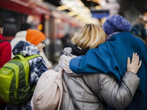 США продовжили термін річного перебування для біженців з України - AP