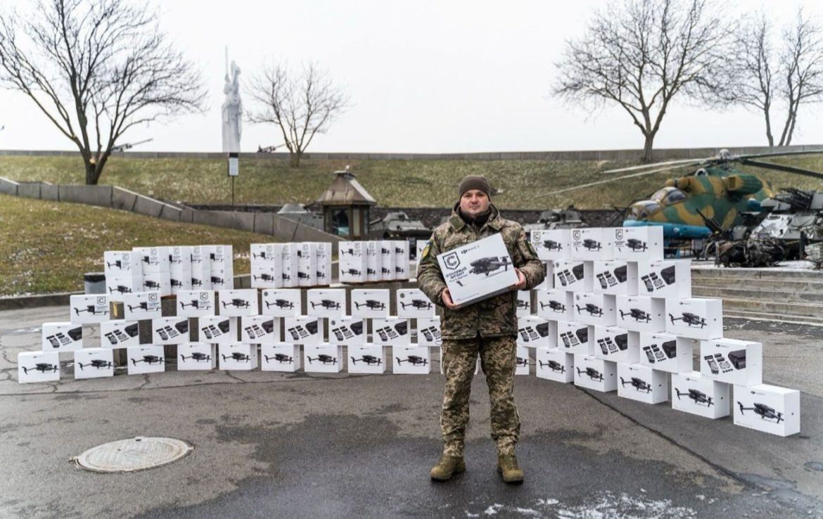 “Метінвест” передала бійцям півтори тисячі дронів різних марок