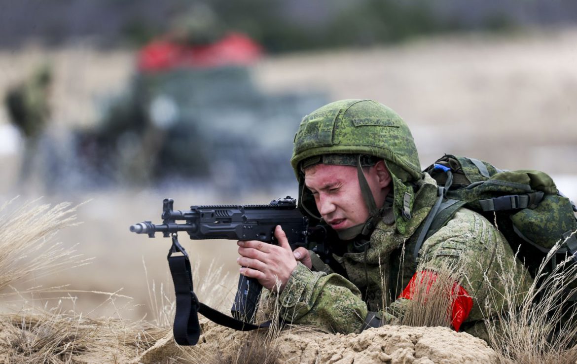 Білорусь знову продовжила військові навчання біля кордону України