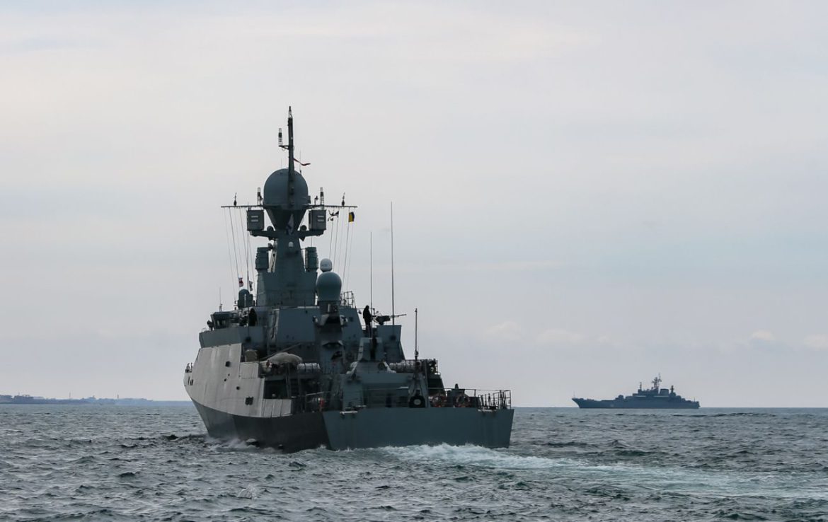 Чорноморський флот РФ боїться покидати акваторію Криму через українські дрони