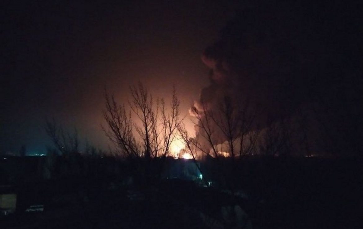 Підгорає у ворога добряче. В окупованому Мелітополі вночі прогриміли потужні вибухи, – мер