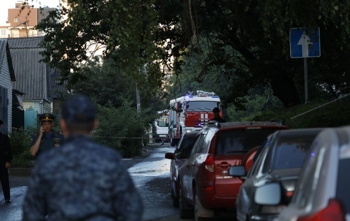 В Криму лунають вибухи, рух через Керченський міст перекрито