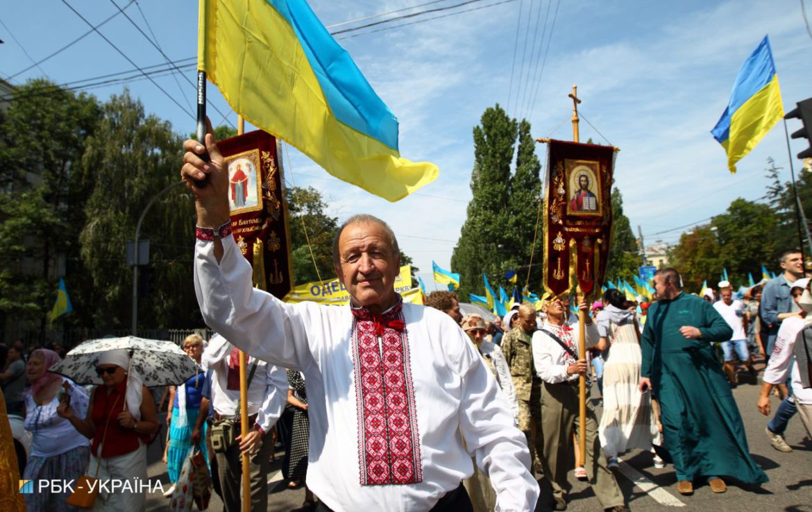 Влада Рівненської області заборонила проводити хресну ходу в регіоні: названо причину