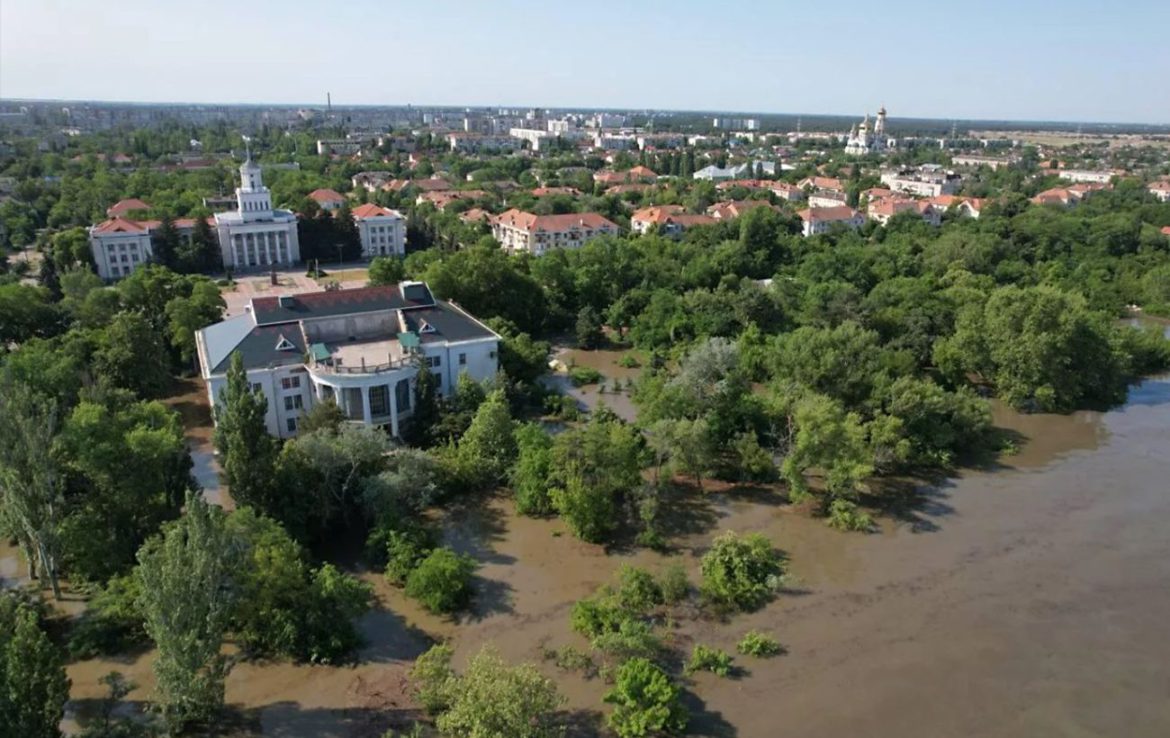 Війська РФ забороняють українцям залишати затоплені населені пункти, – Генштаб