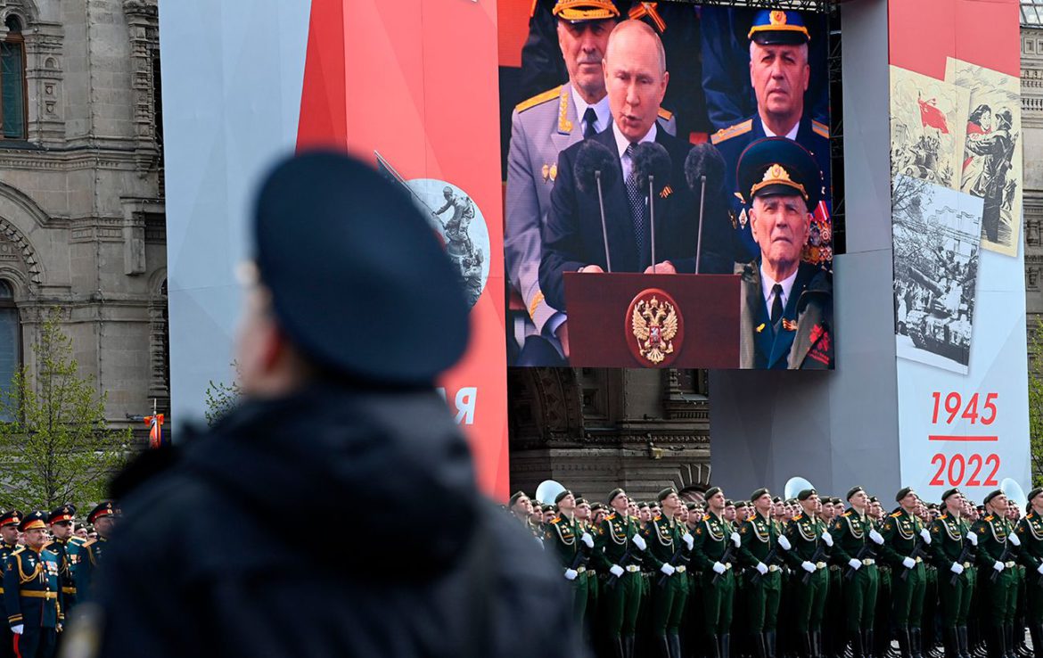 У Росії скасовують паради на 9 травня на тлі величезних втрат в Україні, – британська розвідка