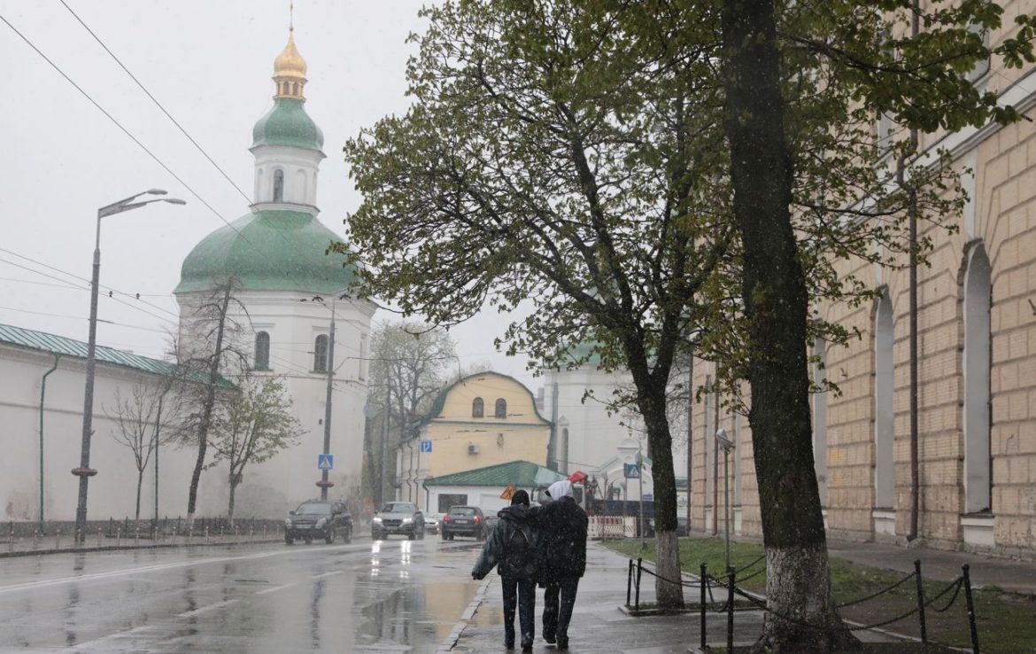 Завтра в Україні похолоднішає. Синоптик розповіла