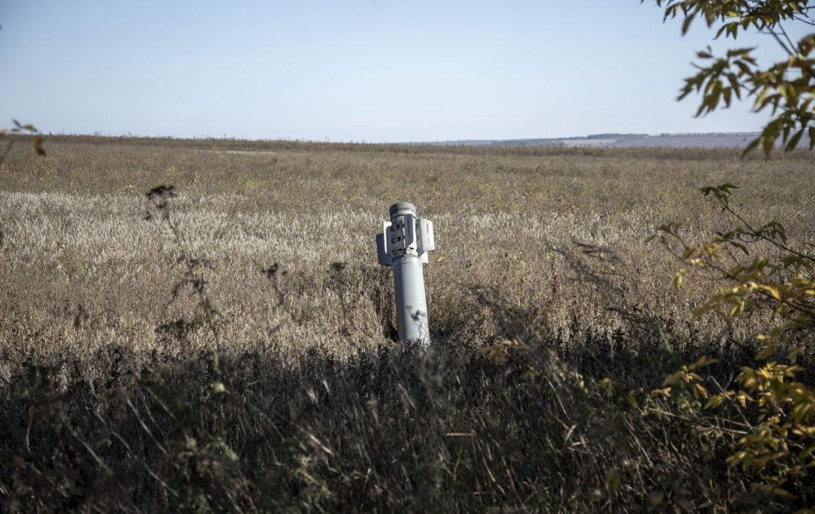 Росіяни за добу випустили по Херсонській області понад 300 снарядів: четверо постраждали