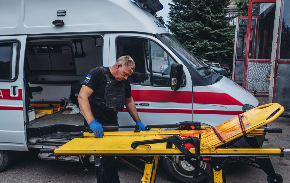 У Бахмуті та Соледарі росіяни вбили двох людей, ще двох поранено