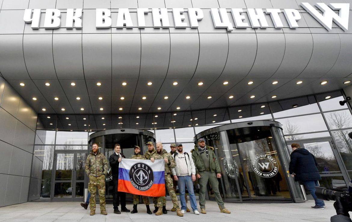 Партизани ліквідували майже 20 “вагнерівців” у тренувальному таборі Ростовської області