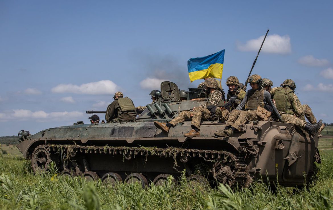 ЗСУ наступають на трьох напрямках. В Генштабі розповіли, де ведуться важкі бої