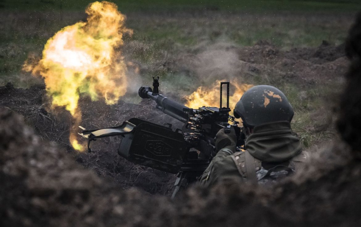 ЗСУ "зламали росіянам зуби". Сирський показав відео відбиття атаки ворога