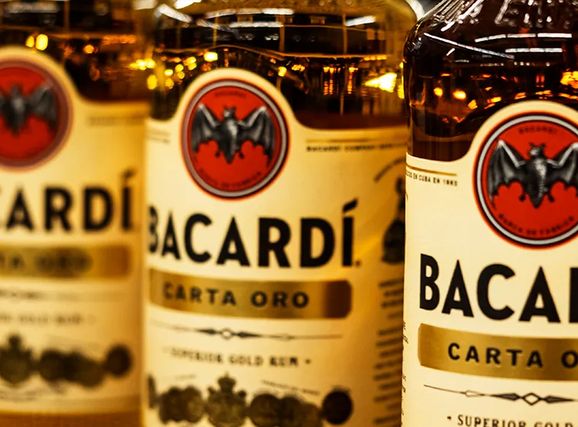 Алкогольного гіганта Bacardi внесено до списку спонсорів війни – НАЗК