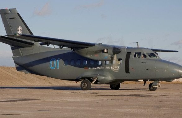 Агресивні та небезпечні маневри: російський Су-35 перехопив польський прикордонний літак над Чорним морем