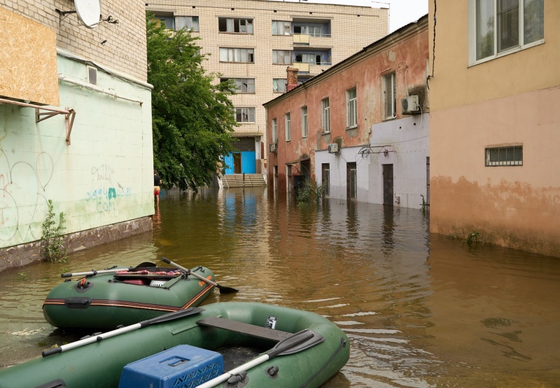 Представники МКС відвідали затоплену Антонівку та Херсон