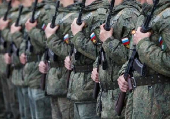 У рф запропонували відправити “всю молодь” на пів року на військові збори