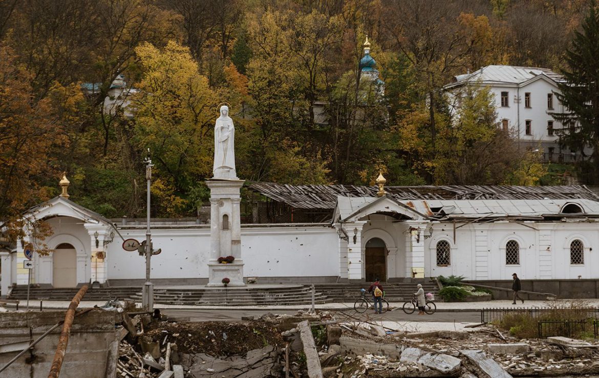 Росіяни знищили понад 500 об'єктів культурної спадщини