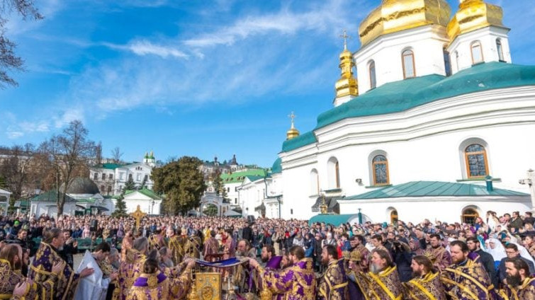 Адвокат Лаври відхрестився від Московської церкви