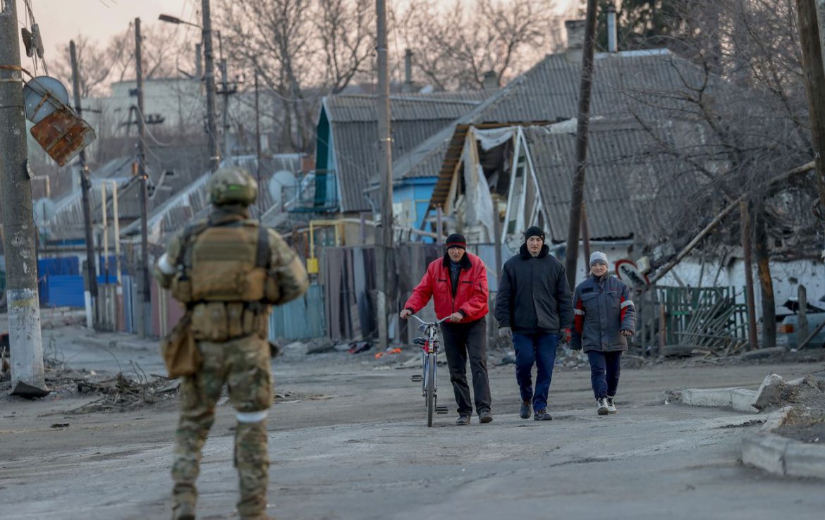 Окупанти у Запорізькій області викрадають руду та вивозять її у порт Маріуполя