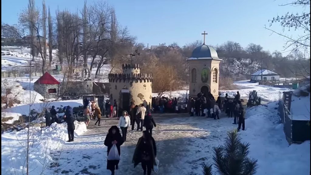 УПЦ МП в Кропивницькому святкувала під марш “Ждут победы России святые” (відео)