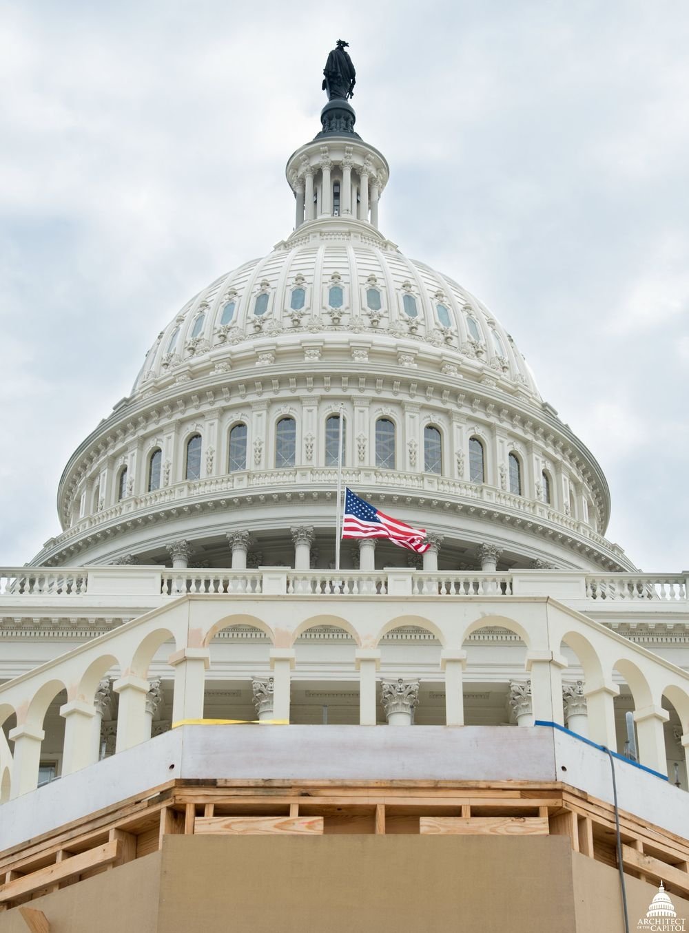 Сенату США збираються запропонувати голосування за план Б: фінансування України без безпеки кордону – ЗМІ