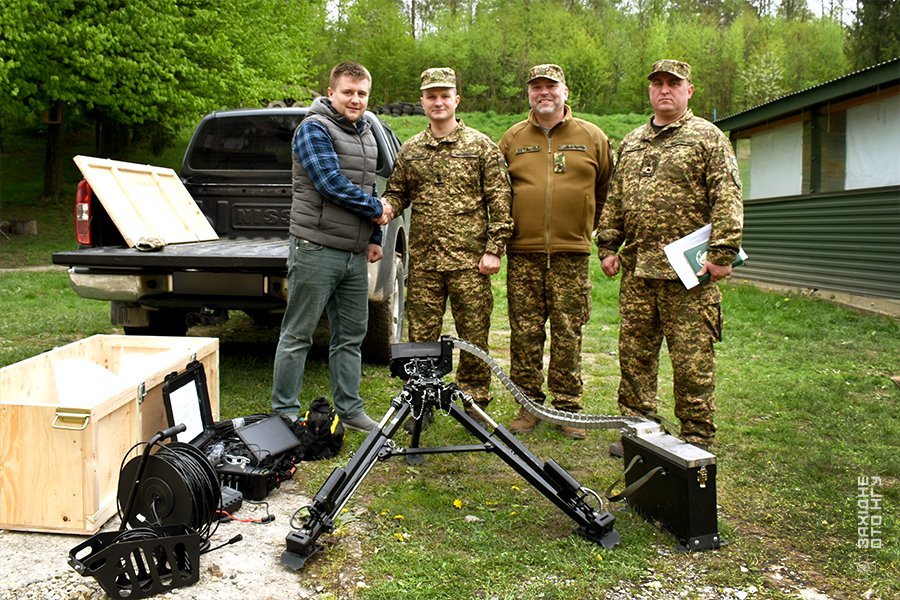 Нацгвардійцям передали бойовий модуль дистанційного керування «Wolly»