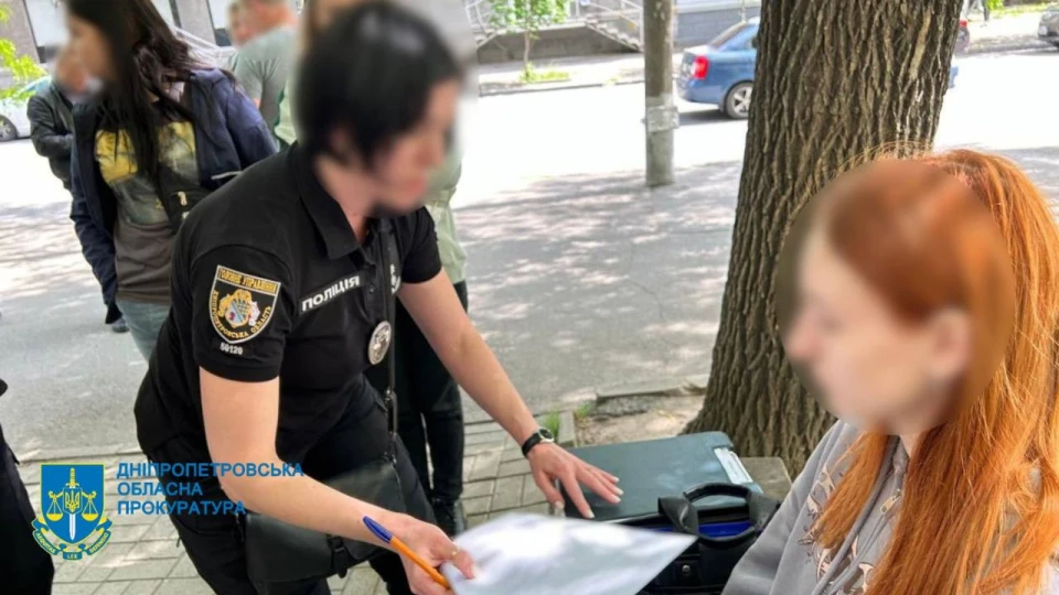 У Дніпрі жінка продала дворічного сина за 1 млн грн 2 У Дніпрі жінка продала дворічного сина за 1 млн грн