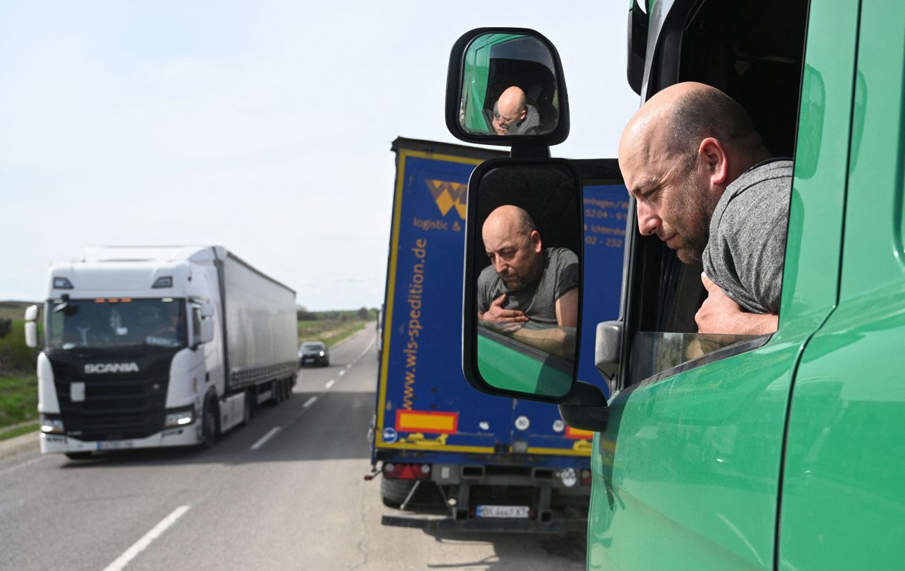 Влада має відновити бронювання критичних працівників, щоб не спровокувати кризу