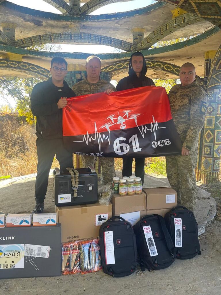 Валерій Дубіль та «Батьківщина» забезпечили стабпункти апаратами непрямого масажу серця Easy Pulse 3 Валерій Дубіль та «Батьківщина» забезпечили стабпункти апаратами непрямого масажу серця Easy Pulse