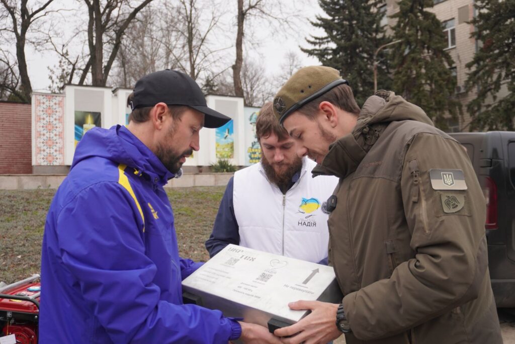 Гуманітарна місія БФ «Надія» Валерія Дубіля спільно з Євгеном Довбнею на Курахівському напрямку