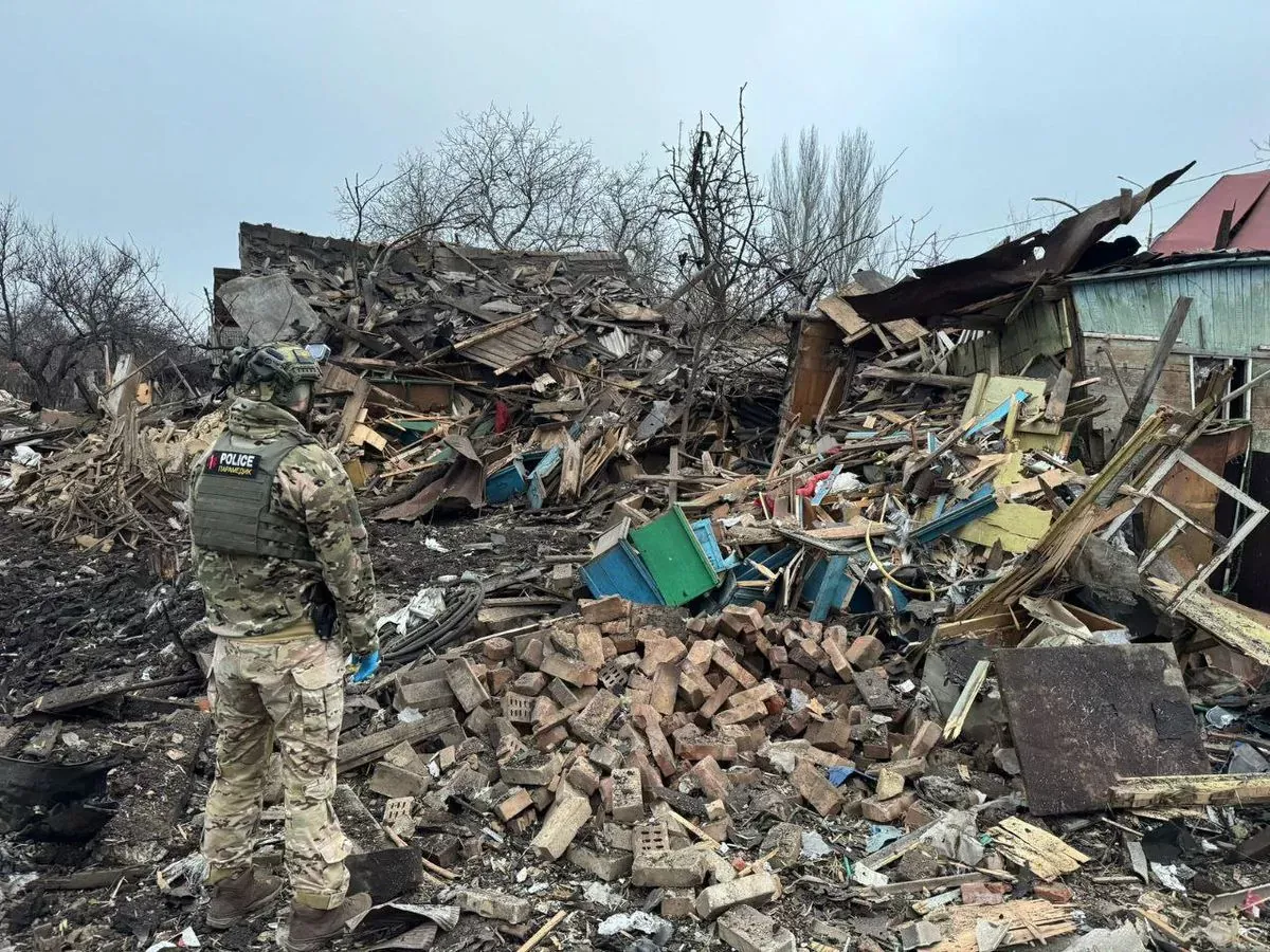 На Донеччині внаслідок обстрілів загинула жінка, четверо людей поранені