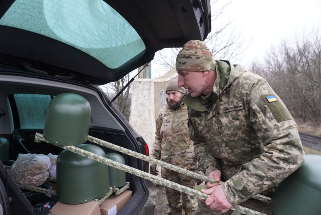 Гуманітарна місія БФ «Надія» Валерія Дубіля спільно з Євгеном Довбнею на Курахівському напрямку