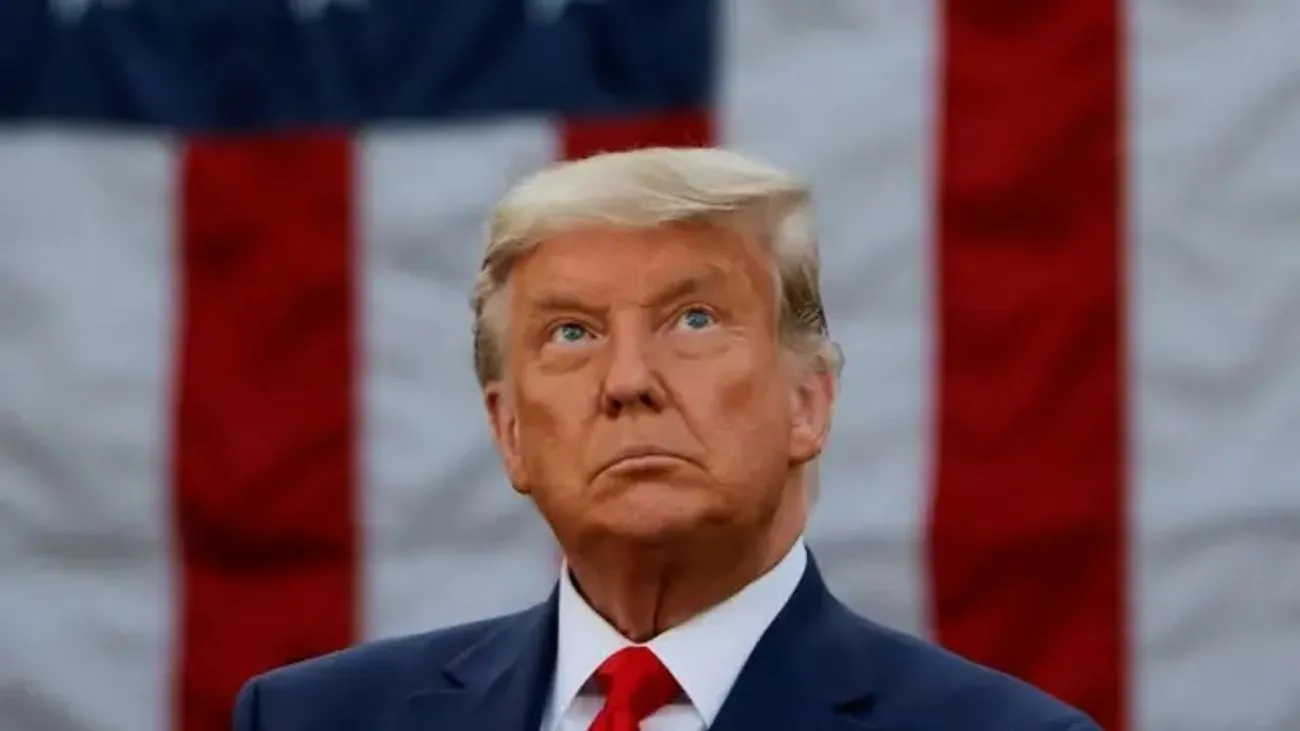 “Він у безпеці”. Трамп про “звільнення” Гегсета з посади очільника Пентагону після витоку планів у Signal