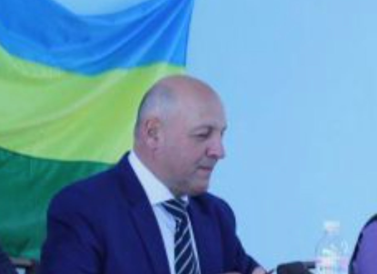 Посадовець ДМС Олексій Пустовіт оформлює майно на свою колегу-співмешканку та її родичів