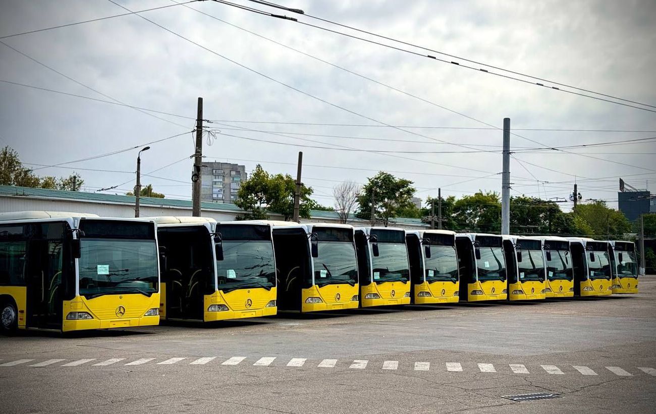 Гуманітарний транспорт як громадський дозволили використовувати в Україні