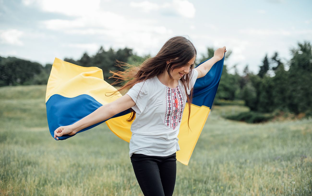 Відчуття щастя в Україні під час війни – що показали дані КМІС