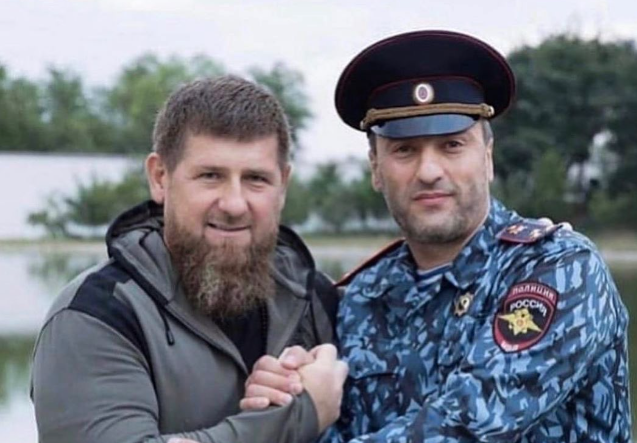 На росії ФСБ звинуватили брата Кадирова в організації екстремістської діяльності