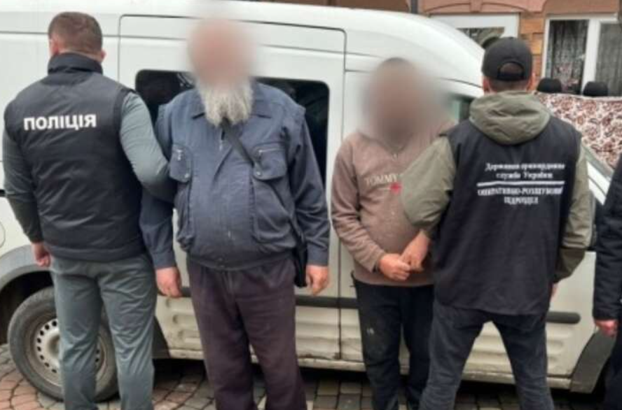 На Закарпатті взяли під варту двох священнослужителів УПЦ МП, які переправляли чоловіка через кордон