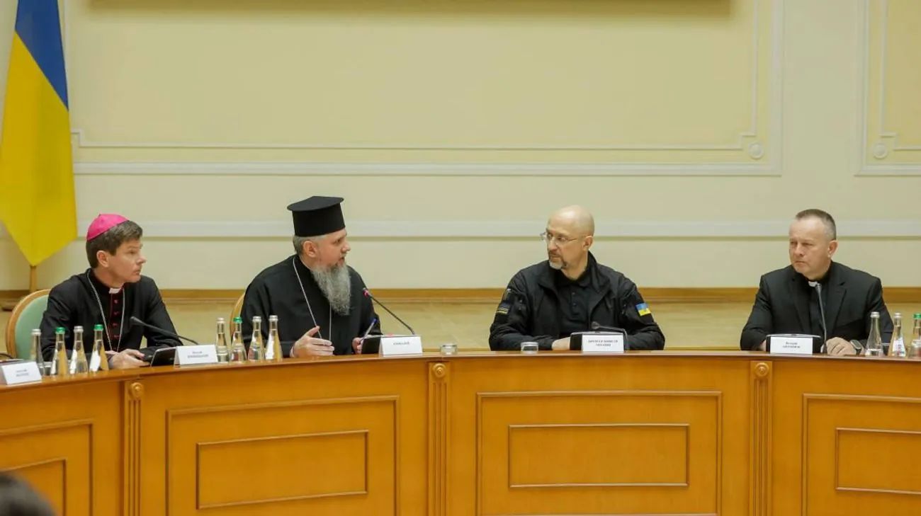 Бронювання священнослужителів: в уряді заявили про суттєві зрушення у цьому напрямку