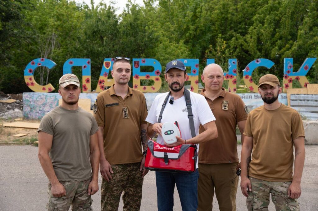 До Дня медичного працівника Валерій Дубіль, Віта Присяжнюк і фонд «Надія» здійснили гуманітарну місію на Донеччину та Сумщину 4 До Дня медичного працівника Валерій Дубіль, Віта Присяжнюк і фонд «Надія» здійснили гуманітарну місію на Донеччину та Сумщину