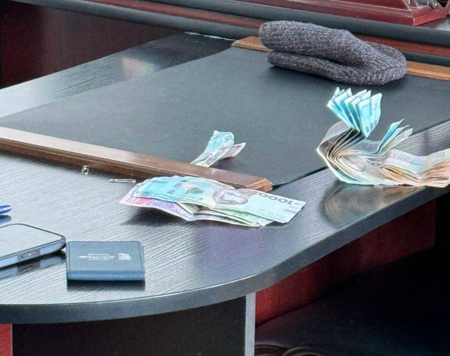Кульбаківщина повертається: Держпродспоживслужбу Чернігівщини очолить зять відомого хабарника 4 Кульбаківщина повертається: Держпродспоживслужбу Чернігівщини очолить зять відомого хабарника