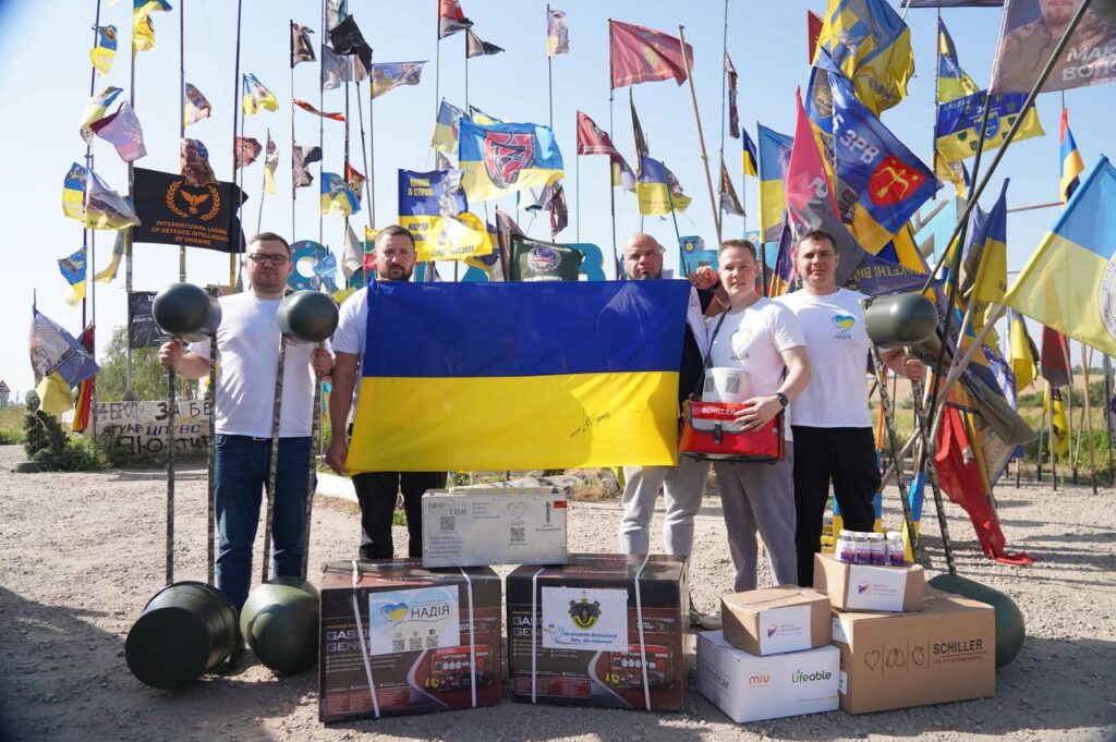Купʼянський, Вовчанський та Оріхівський напрямки: Валерій Дубіль, Віта Присяжнюк та фонд «Надія» передали допомогу на фронт 4 Купʼянський, Вовчанський та Оріхівський напрямки: Валерій Дубіль, Віта Присяжнюк та фонд «Надія» передали допомогу на фронт