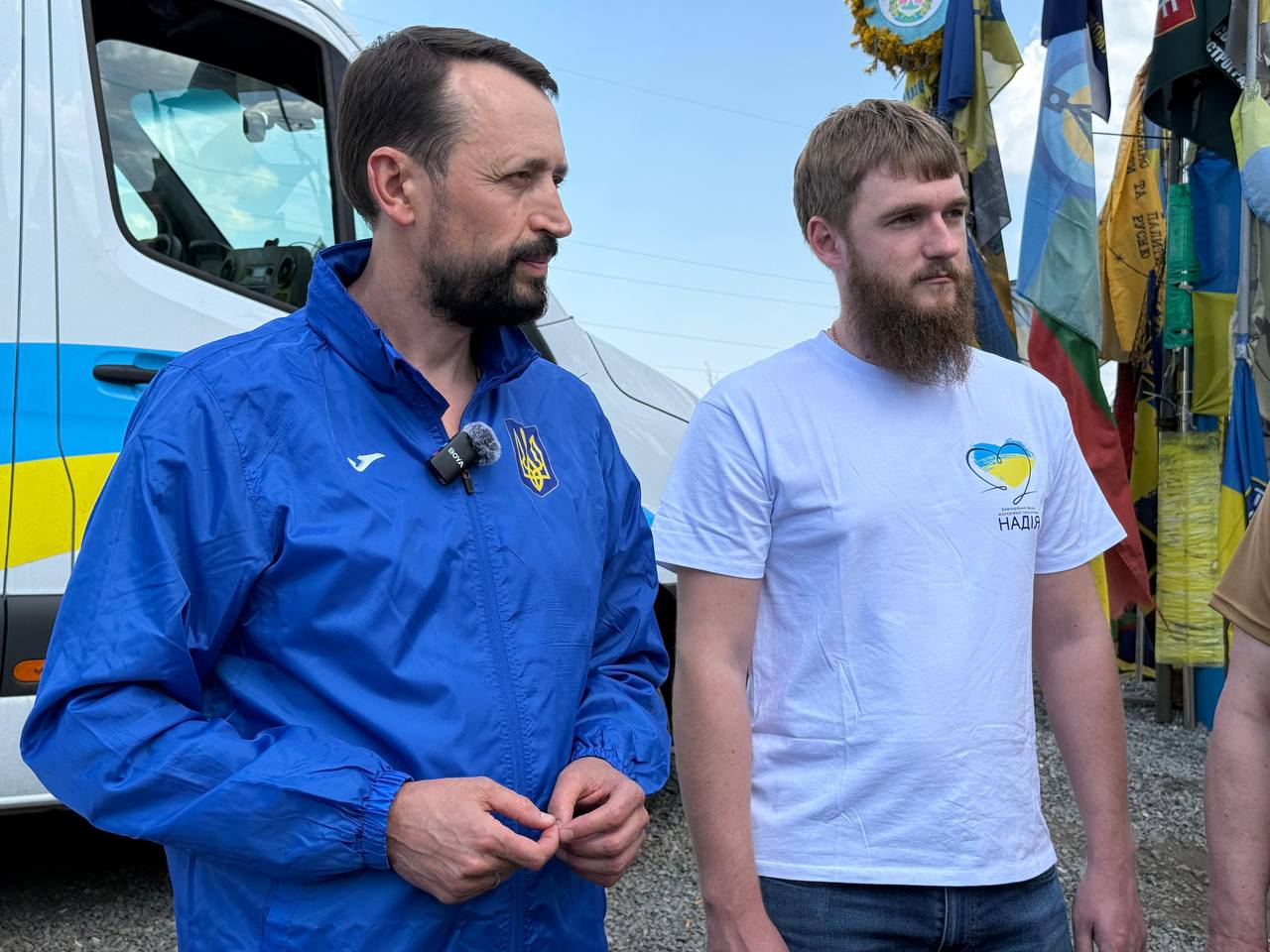 Купʼянський, Вовчанський та Оріхівський напрямки: Валерій Дубіль, Віта Присяжнюк та фонд «Надія» передали допомогу на фронт