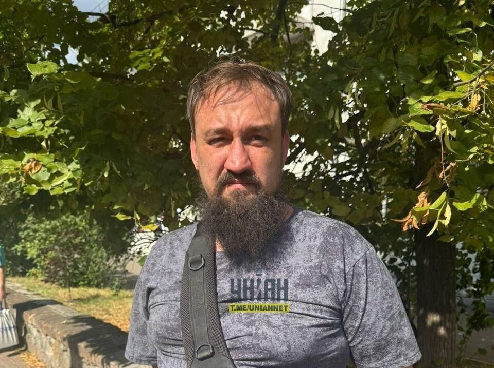 У Києві блогера та активіста Дениса Кошельника затримали після п’яної ДТП та спроби втечі від поліції