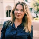 Посадовиця прокуратури Київщини Тетяна Хальзєва не декларує витрат на дороге навчання сина. Її чоловік Сергій Хальзєв, якого затримували на хабарі, також намагається стати прокурором