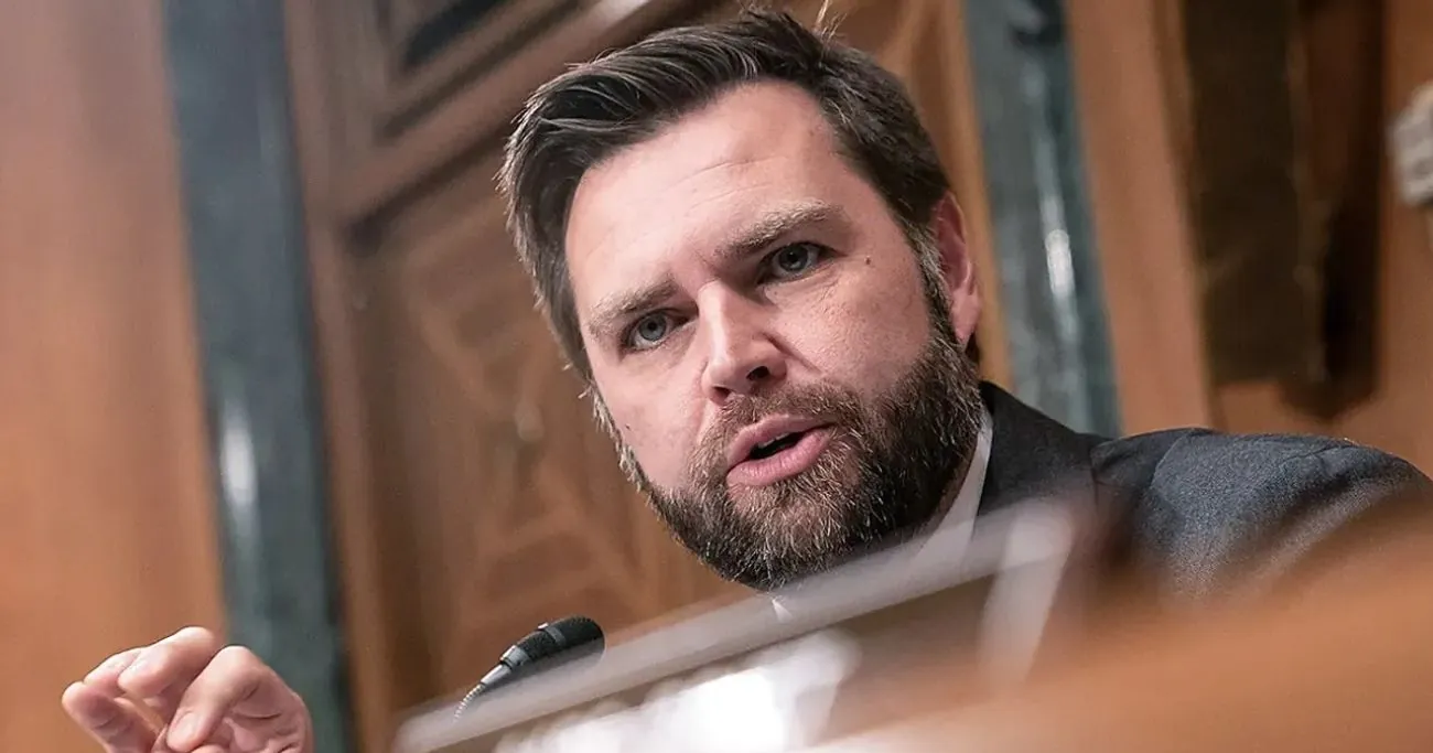 “Ми намагаємось завершити війну”: Венс про російський удар по американському заводу в Мукачеві